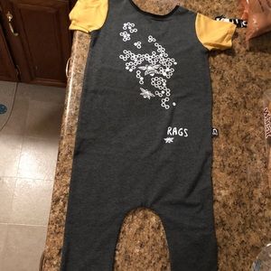 3/4 honeycomb rags romper new